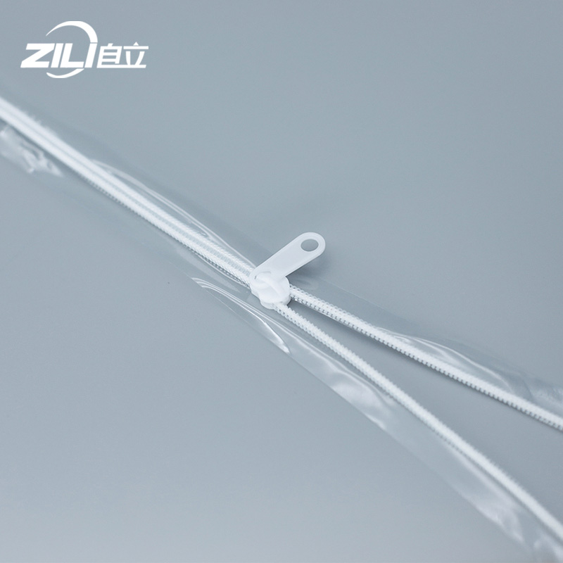 Customized Wholesale Long Chain Plastic No 3 Nylon Zipper for Bags