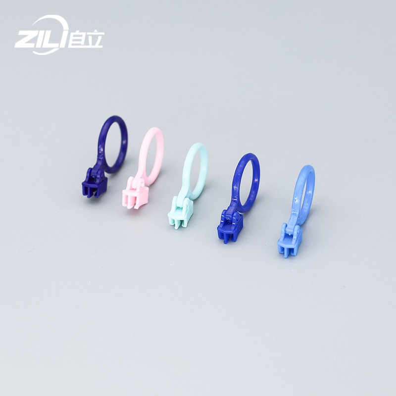 PP PE Customized Zipper Puller ສໍາລັບ Zippers